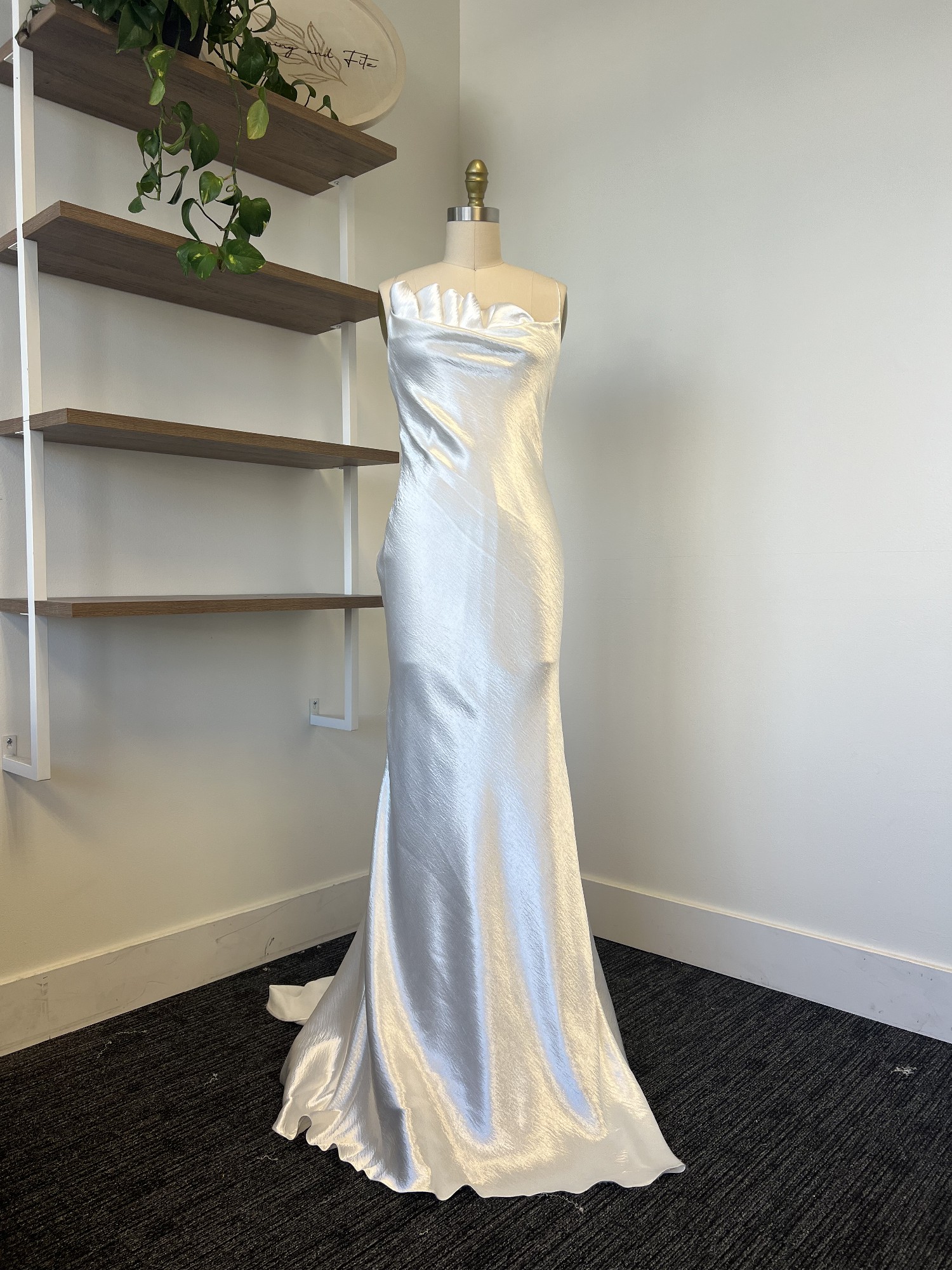 newhiteドレス、ジャケット NEWHITE New Wedding Dress Save 52% - Stillwhite