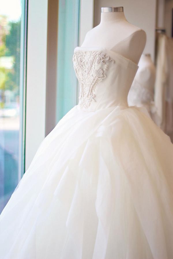 Vera Wang liesel Used Wedding Dress Save 50% - Stillwhite