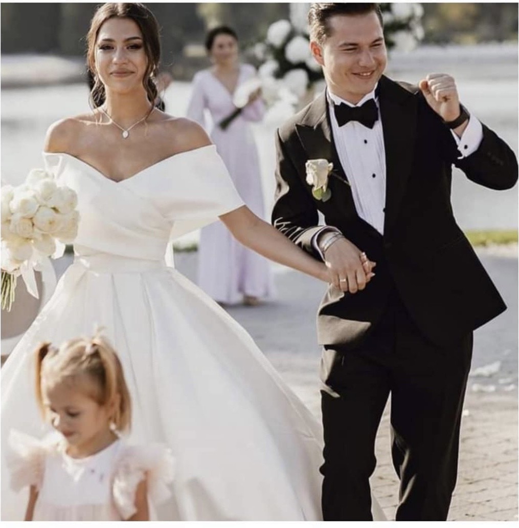 Eva Lendel EMMA Sample Wedding Dress Save 47% - Stillwhite