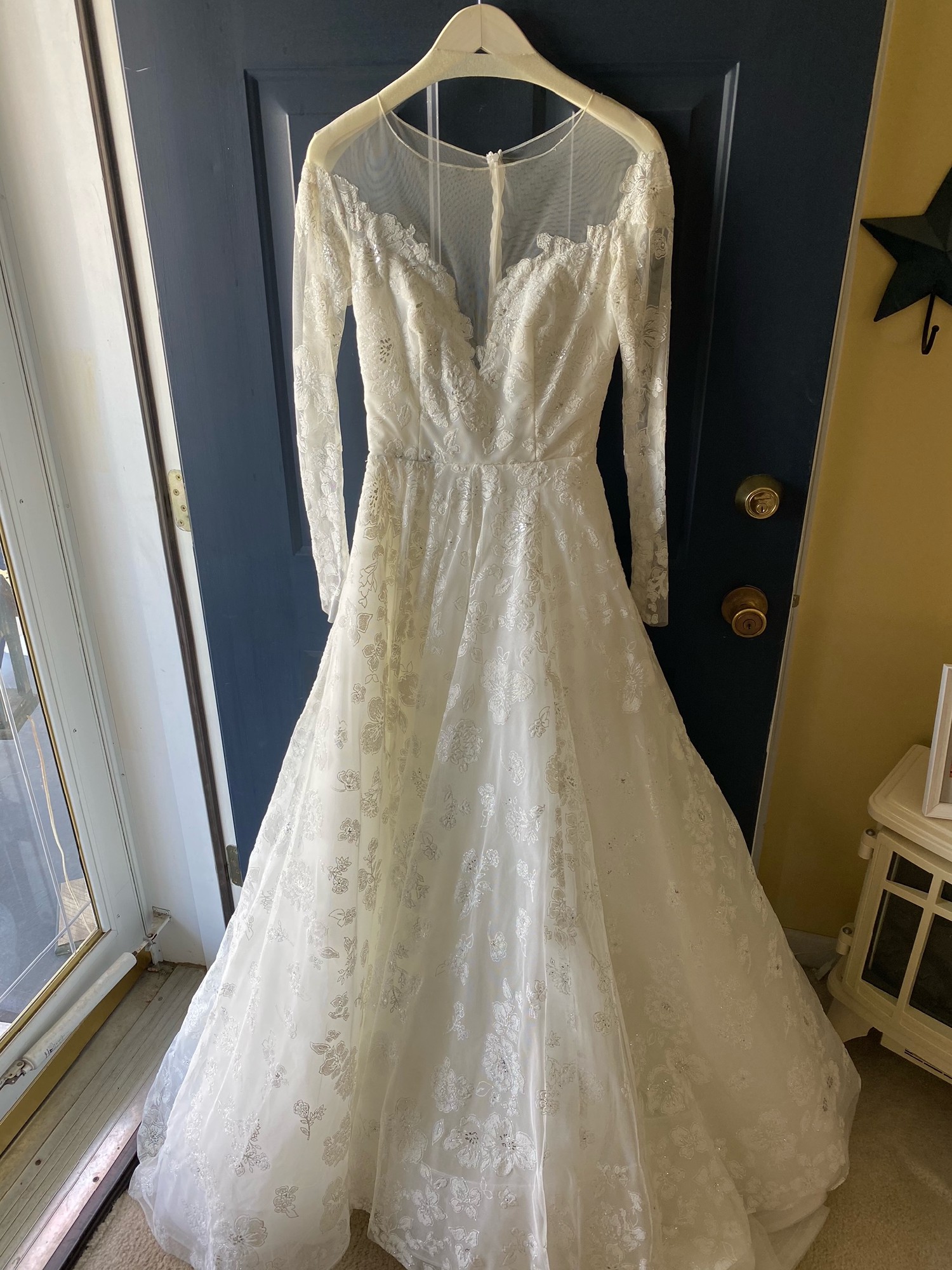 Hayley Paige Stevie Second Hand Wedding Dress Save 74 Stillwhite