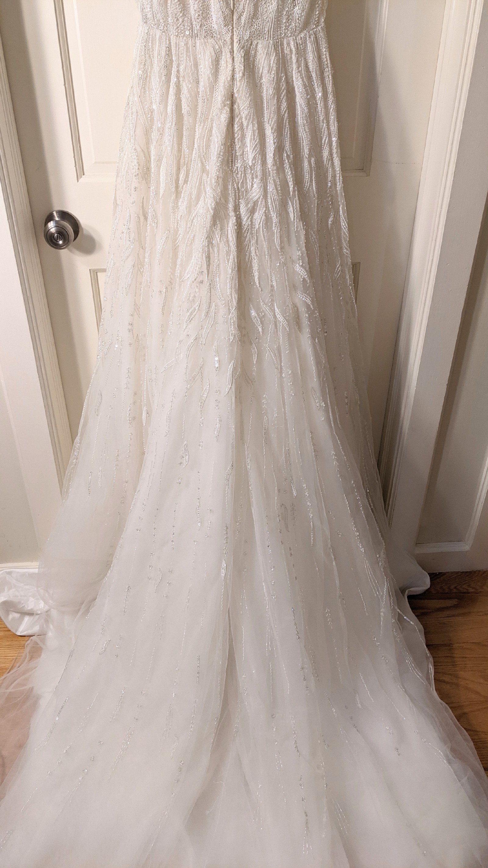 Enaura, Beau Sample Wedding Dress Save 62% - Stillwhite display picture 2