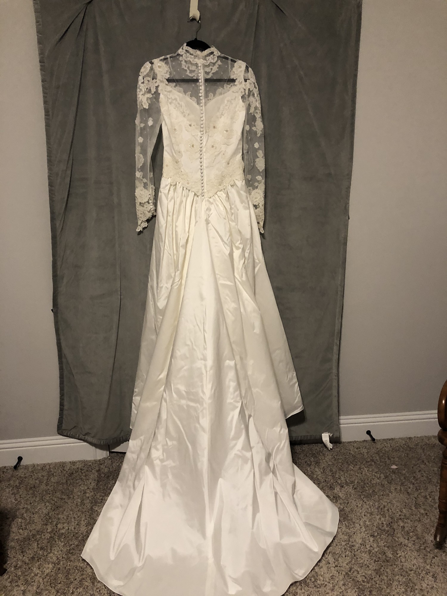 Bianchi Preloved Wedding Dress - Stillwhite