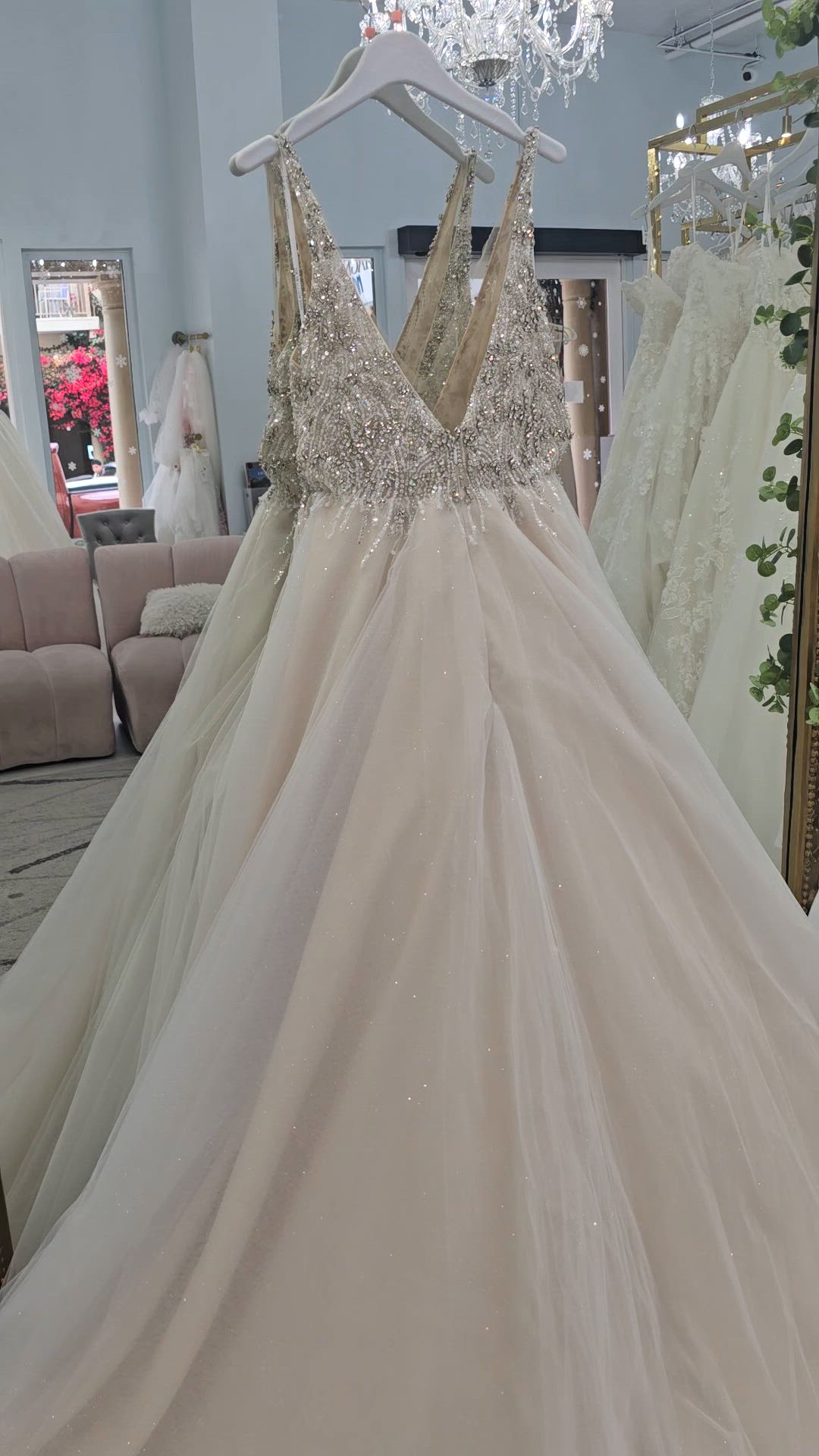 JLM Couture, Alina