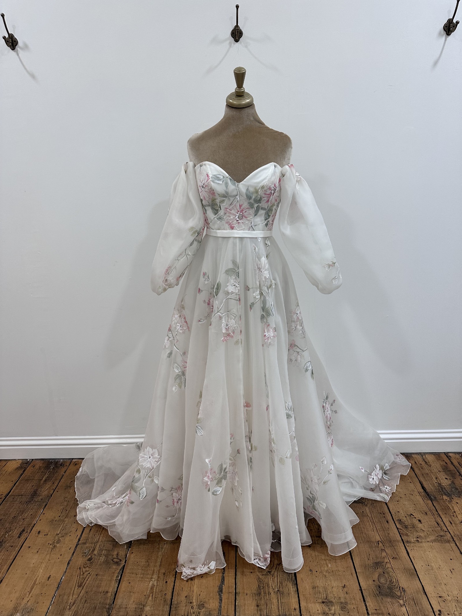 Savin London Angelina Sample Wedding Dress Save 53% - Stillwhite