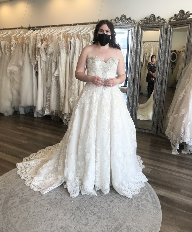Allure Bridals C328 Sample Wedding Dress Save 90% - Stillwhite