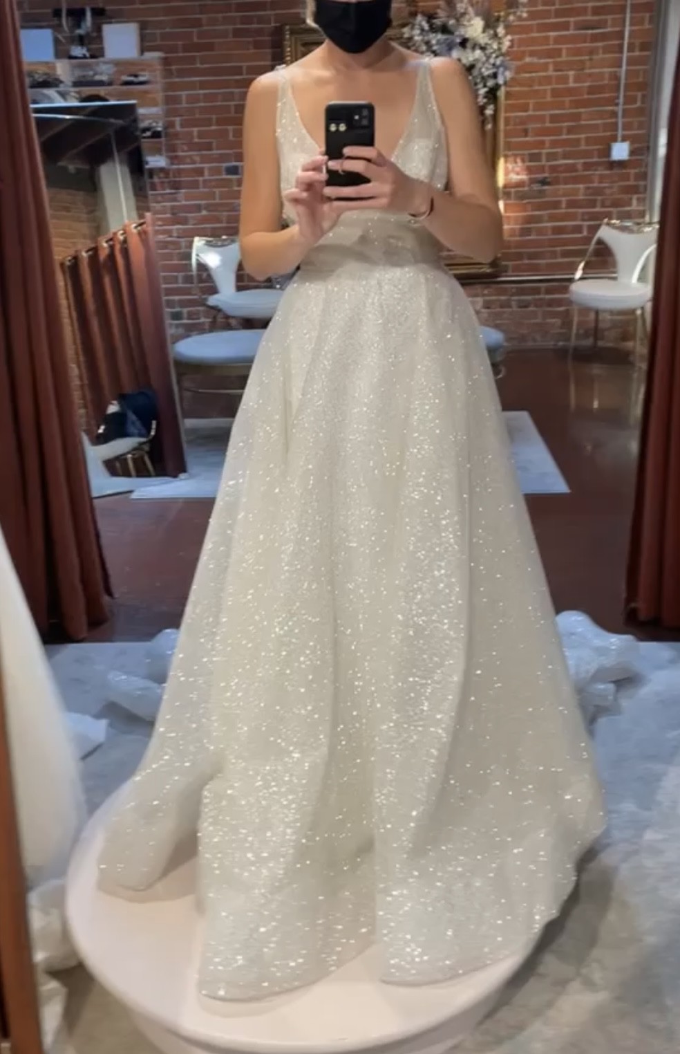 Lazaro 2024 yesi gown