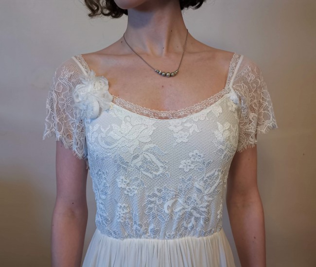 pre loved grace loves lace