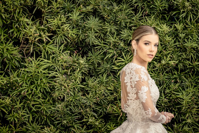 emilia monique lhuillier