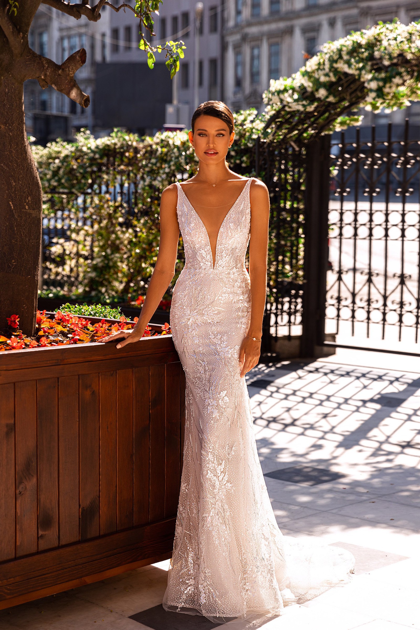 Lanesta, Edith with overskirt Sample Wedding Dress Save 64% - Stillwhite