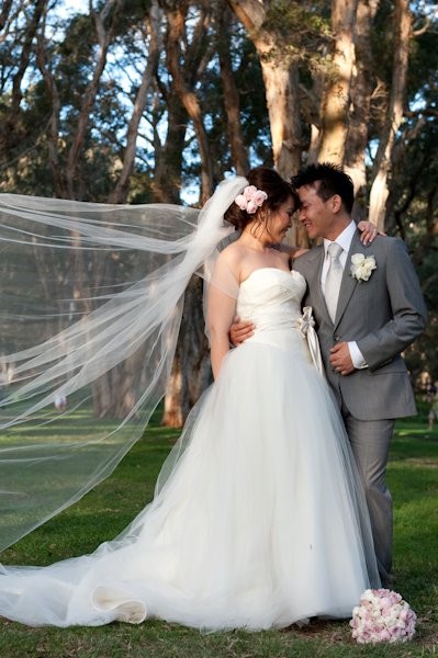 Vera Wang Kate Hudson Used Wedding Dress On Sale 92 Off Stillwhite
