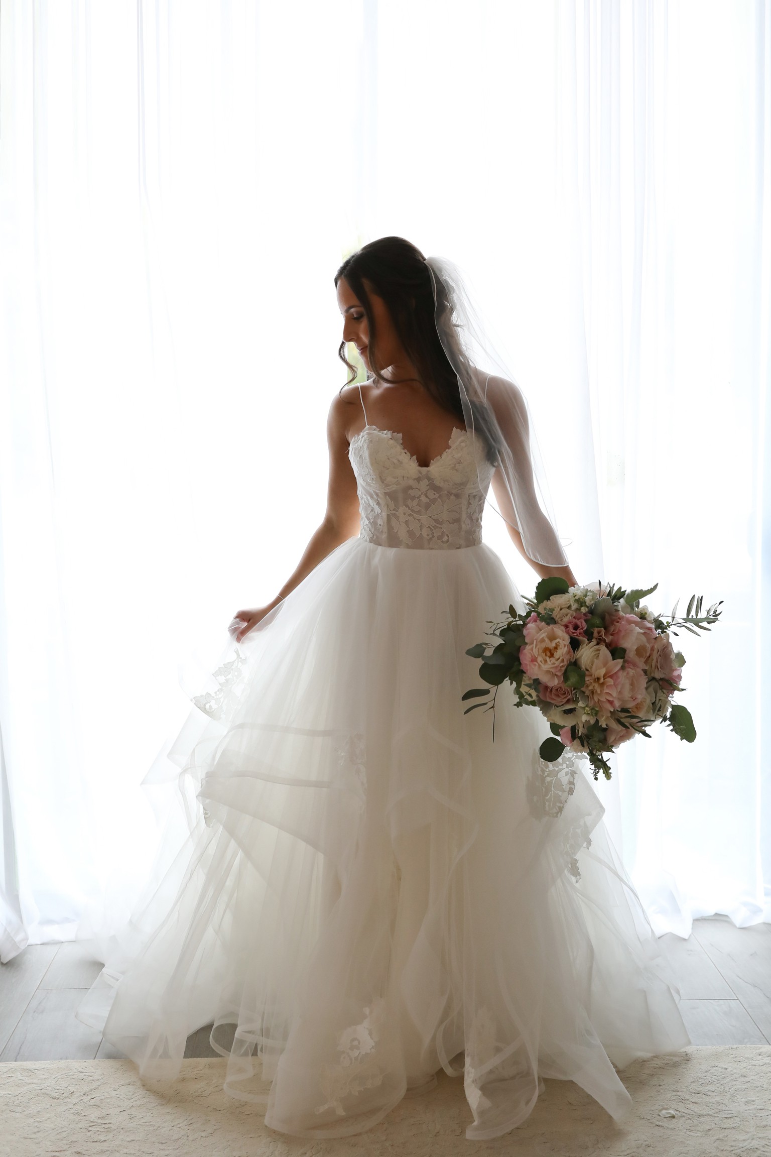 Hayley Paige Chantelle Preloved Wedding Dress Save 64% - Stillwhite
