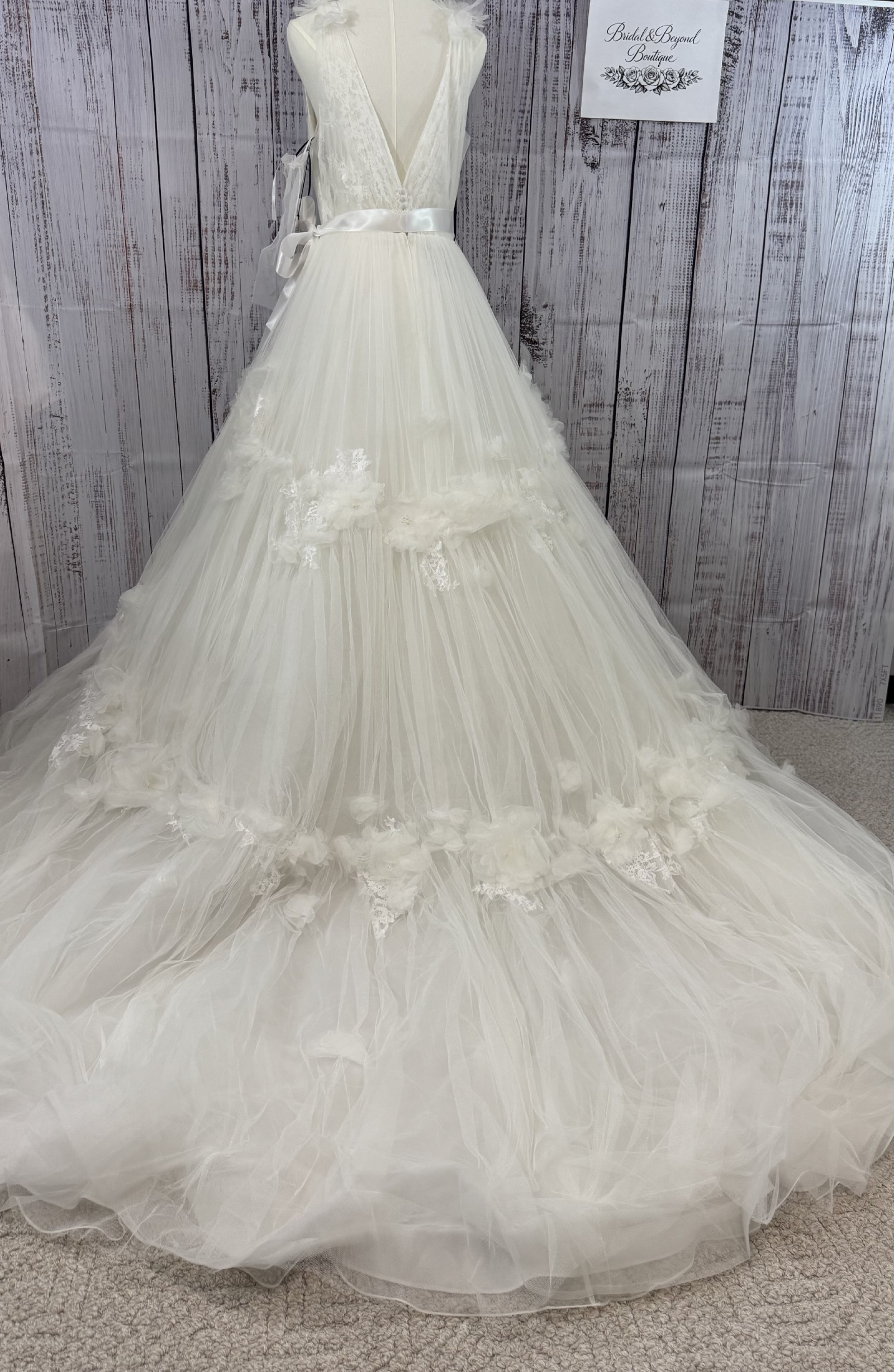Marchesa For Pronovias Yiya Size US 10