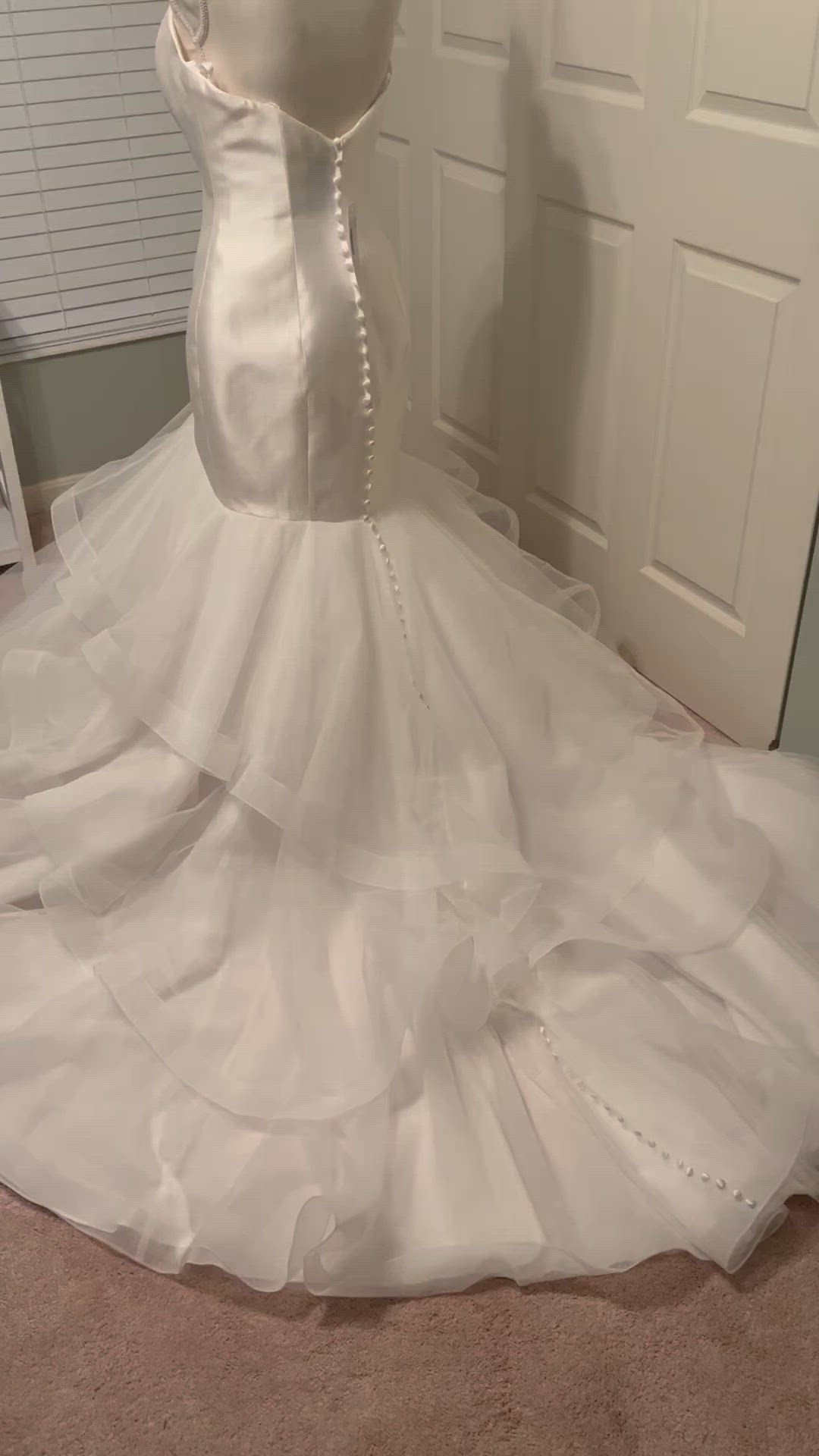 Allure Bridals, 9416