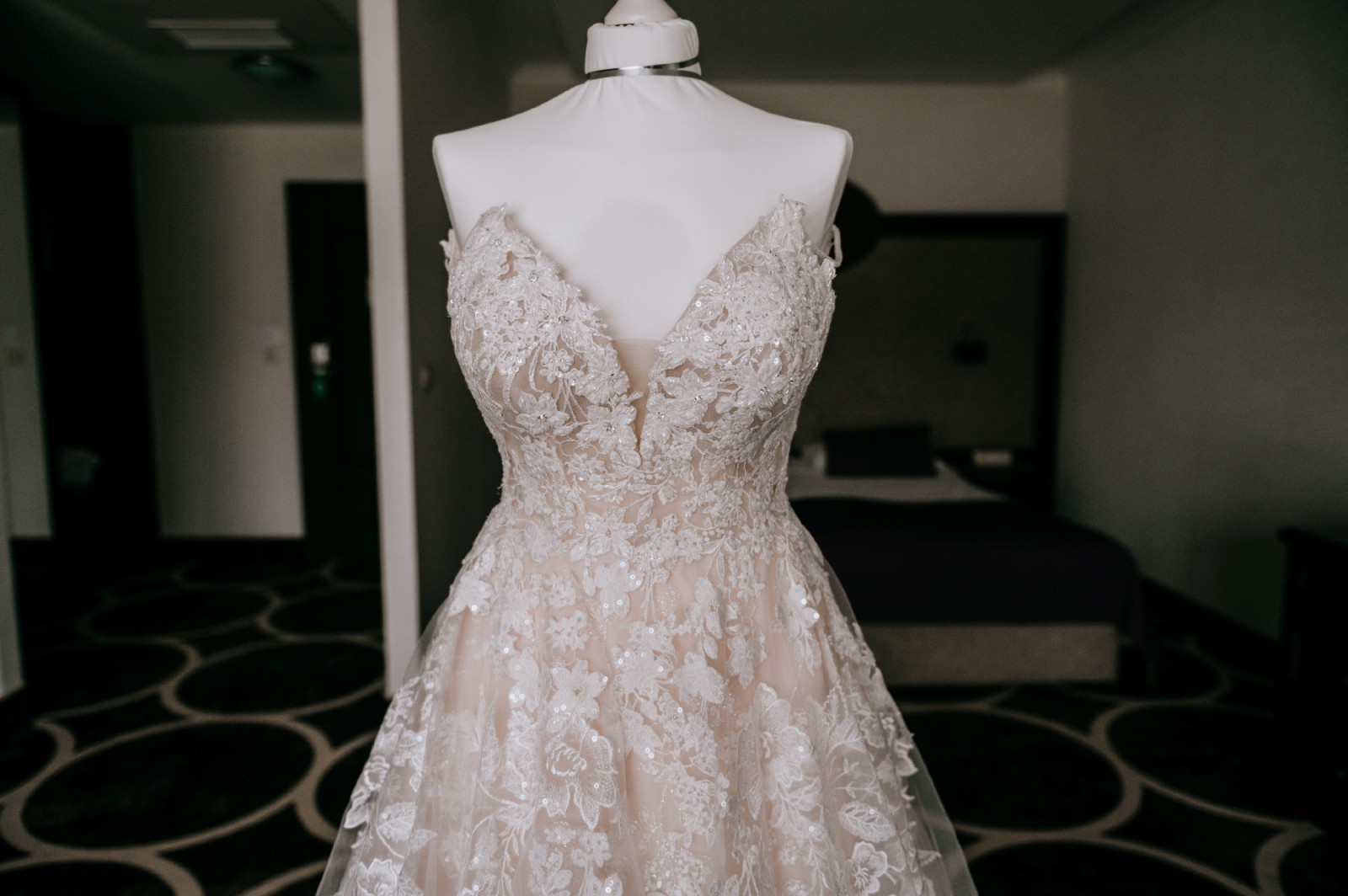 Essense of Australia D3032 Wedding Dress Save 60% - Stillwhite