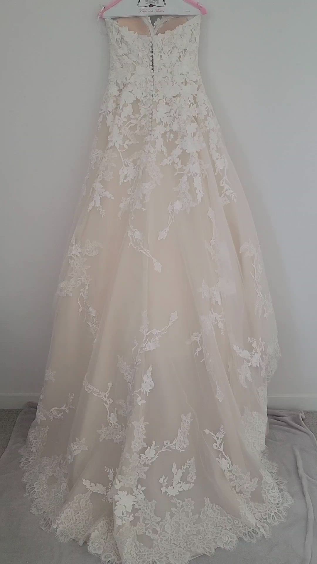 Pronovias, Elcira