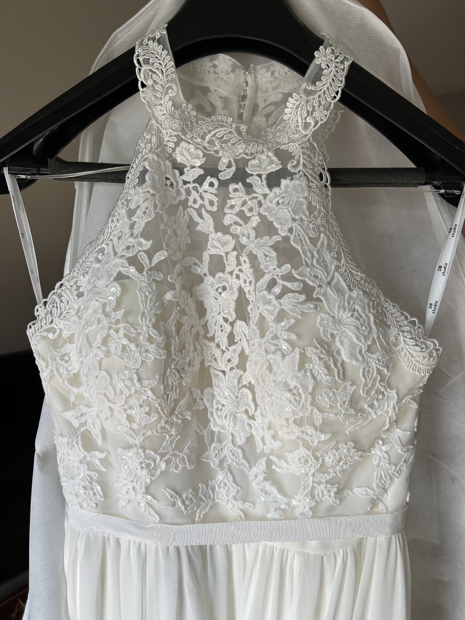 David's Bridal, WG4032 Wedding Dress Save 50% - Stillwhite