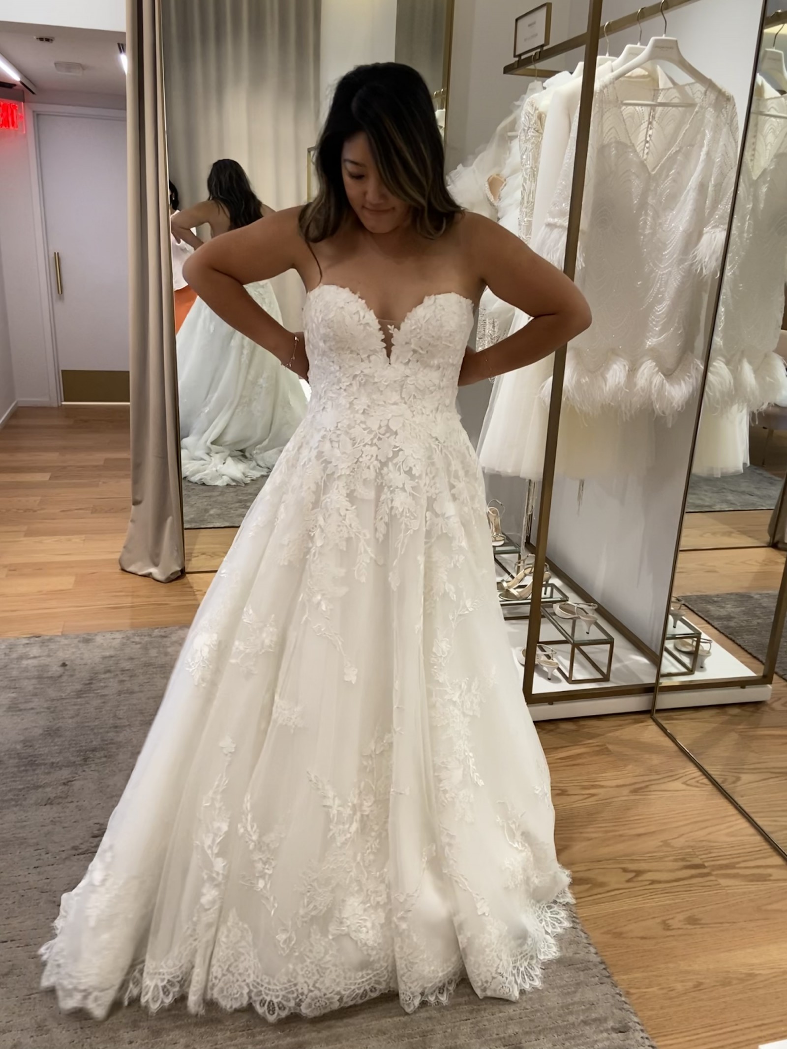 直売大特価 WHITE ONE ウェディングドレス （PRONOVIAS姉妹ブランド ...