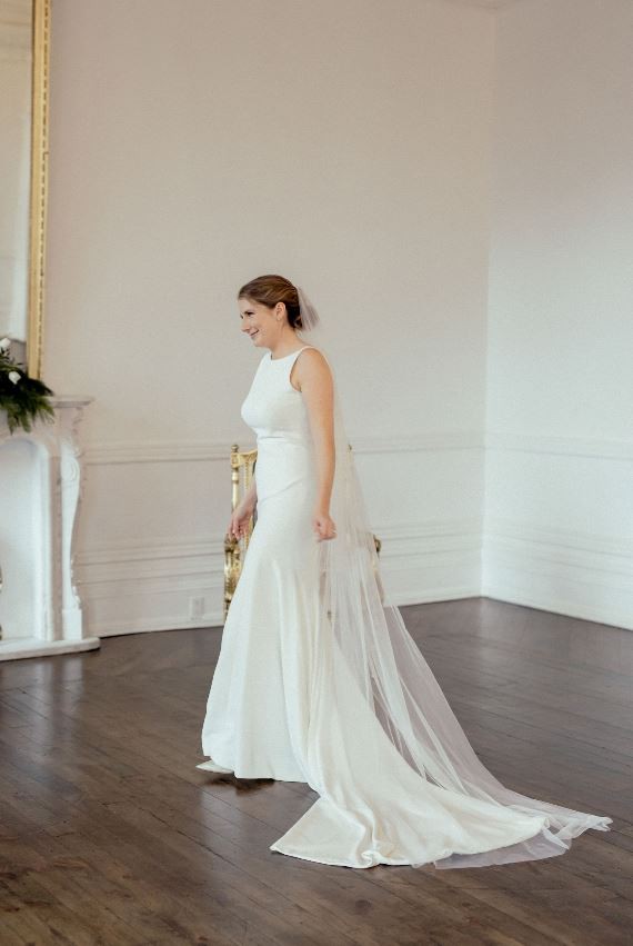 Theia Devon Preowned Wedding Dress Save 51 Stillwhite