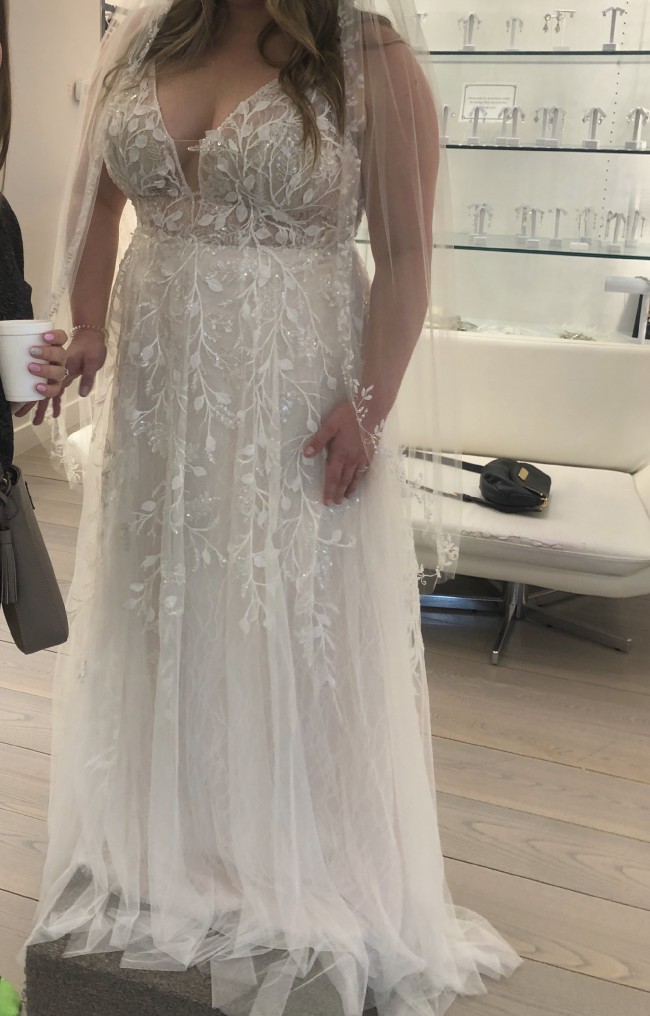pronovias elara