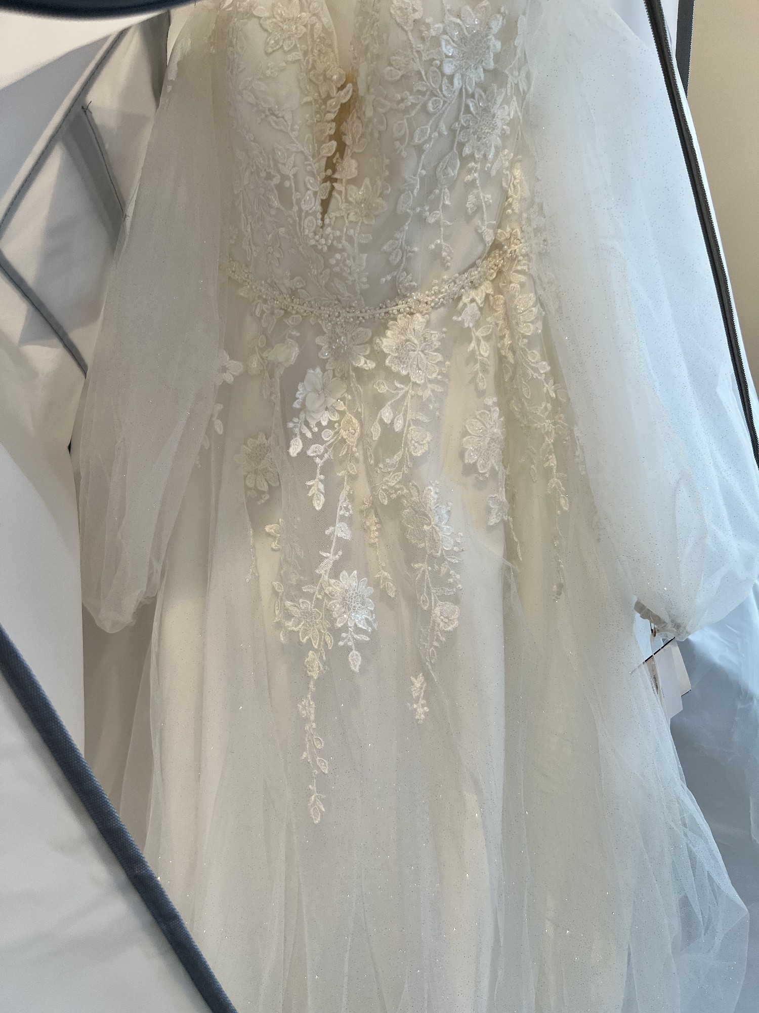Melissa Sweet, Plunge Neckline Billow Sleeve Wedding Dress New Wedding Dress  Save 50% - Stillwhite