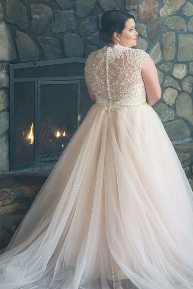  Allure  Bridals  Preowned Wedding  Dress  on Sale 50 Off 