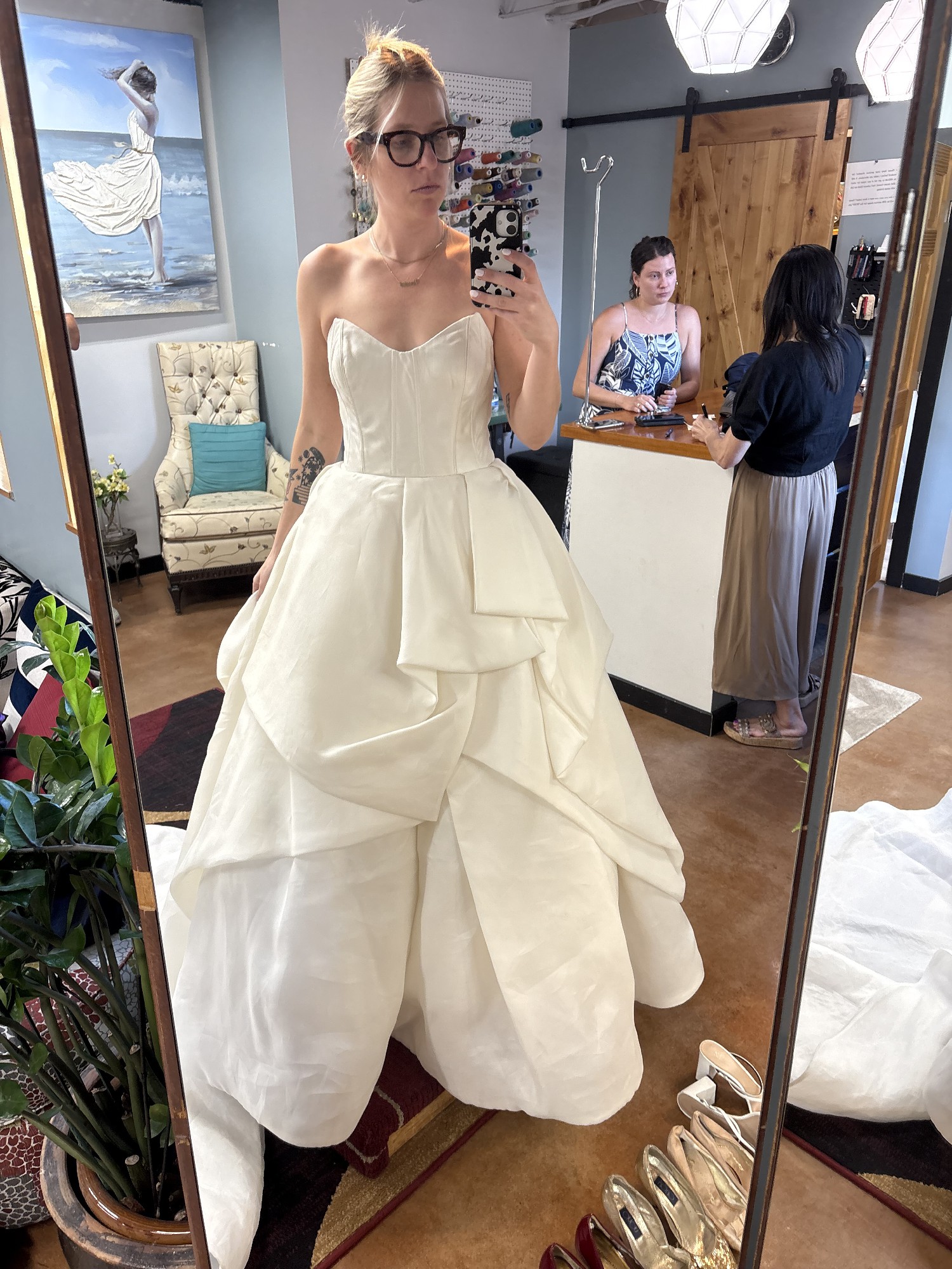 Monique Lhuillier, luna Sample Wedding Dress Save 87% - Stillwhite