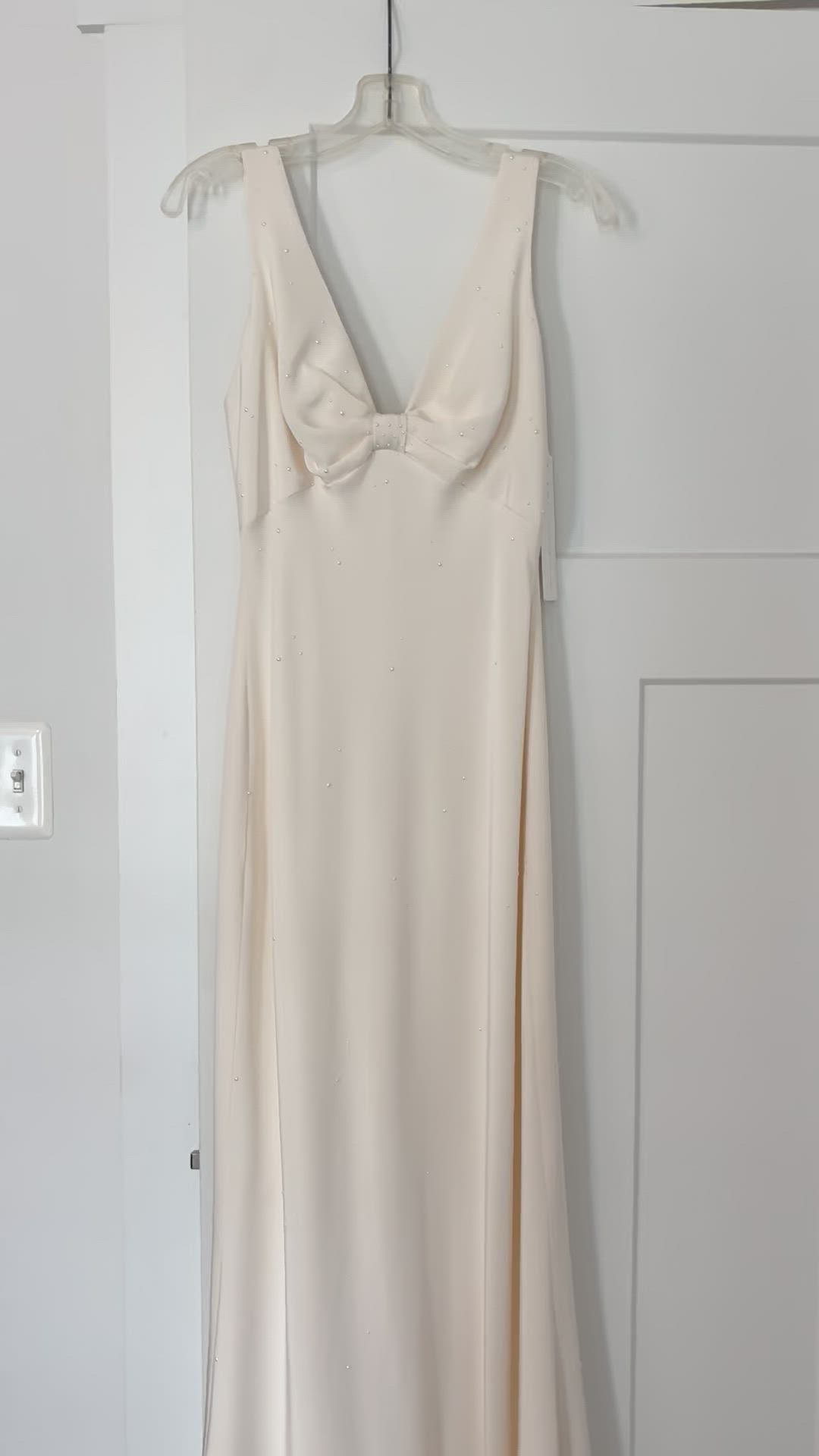 Amy Michelson, Tie the Knot, style# 2082