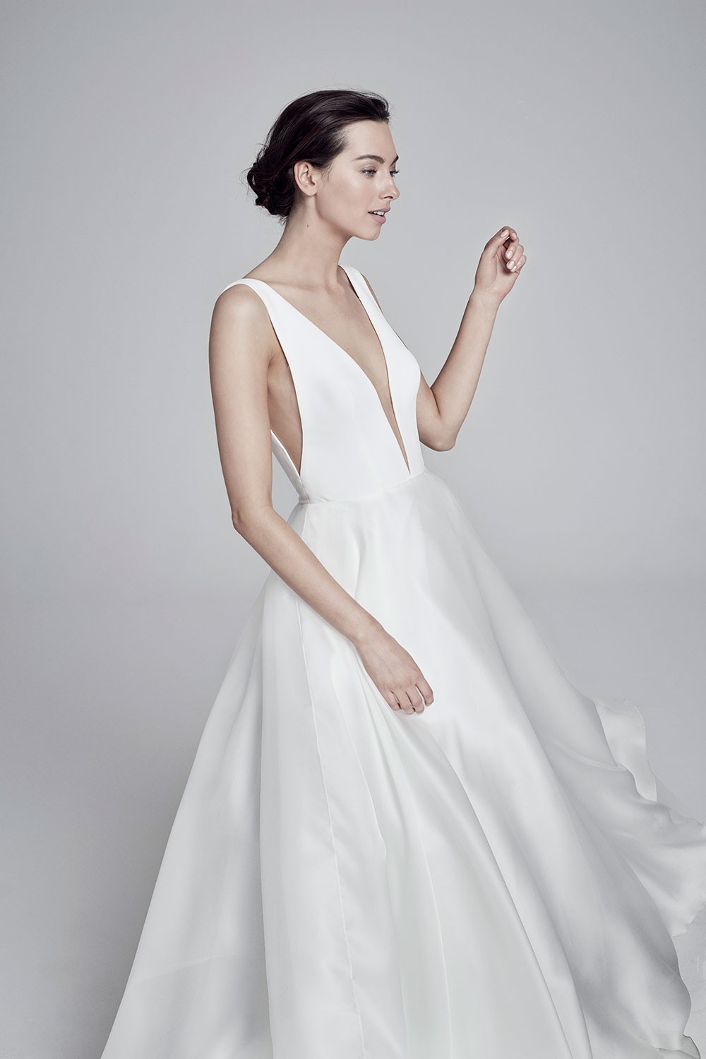 suzanne neville sample sale 2021