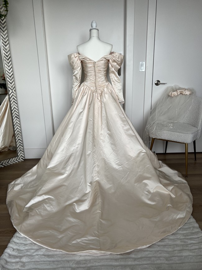 The Diamond Collection New Wedding Dress Save 70% - Stillwhite