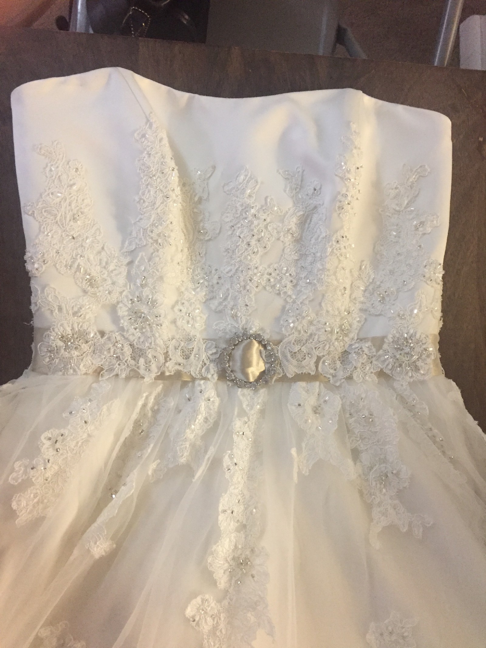 Henry Roth Sample Wedding Dress Save 94% - Stillwhite