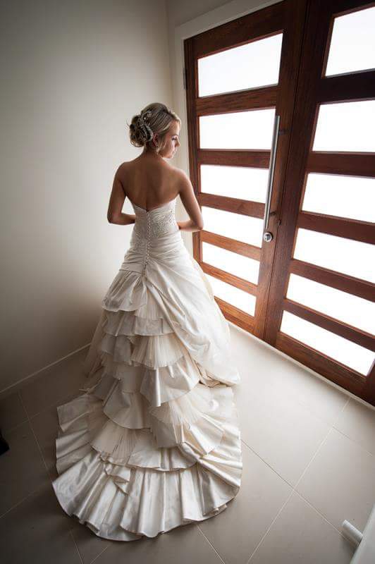 Connie Simonetti Madison Used Wedding  Dress  on Sale 