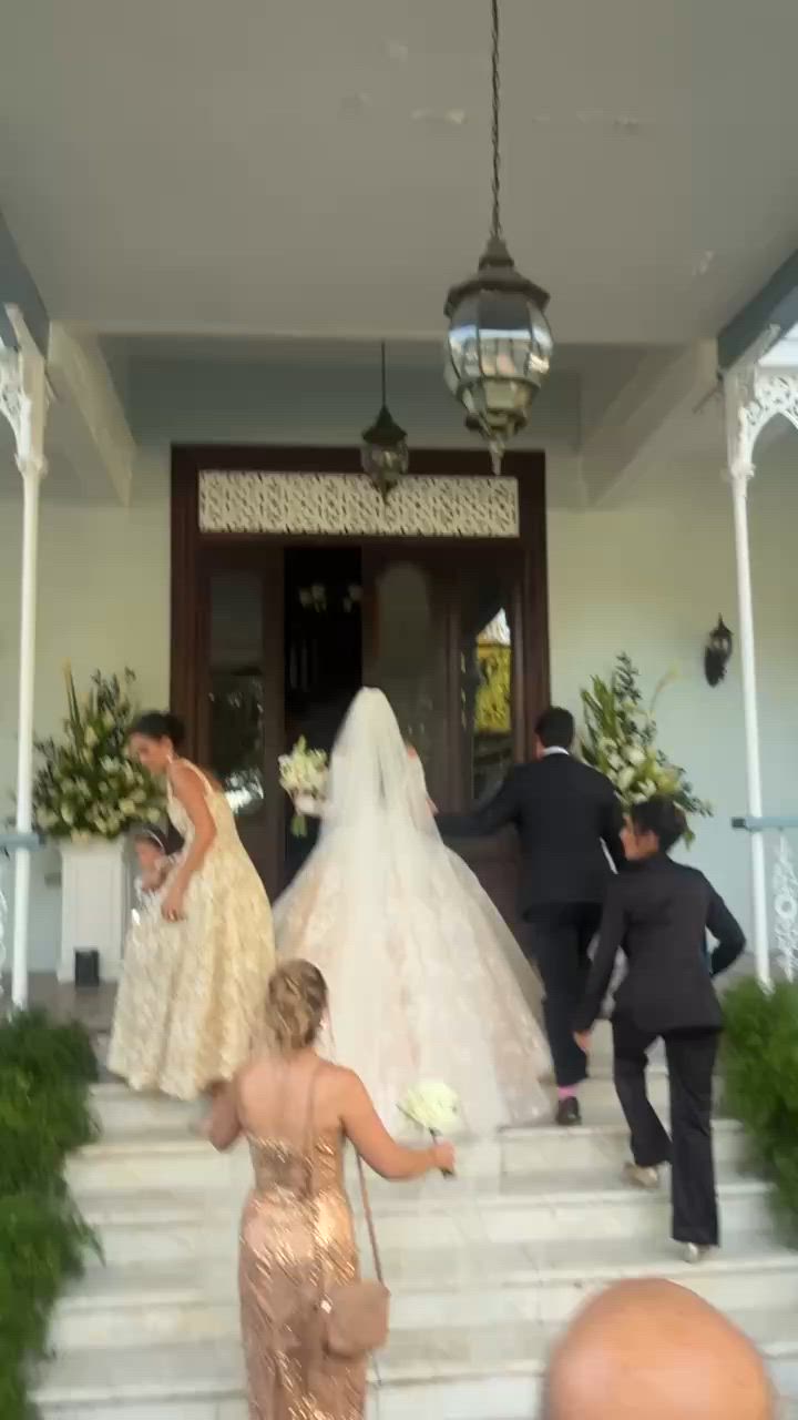 Galia Lahav, Gina