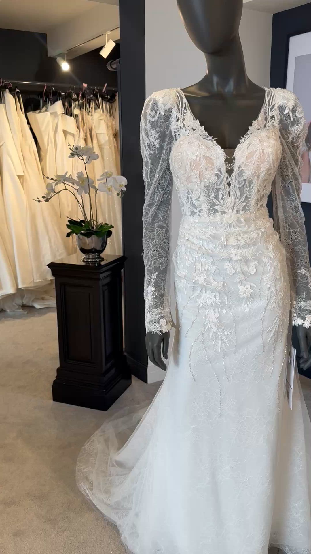Pronovias, Sherie