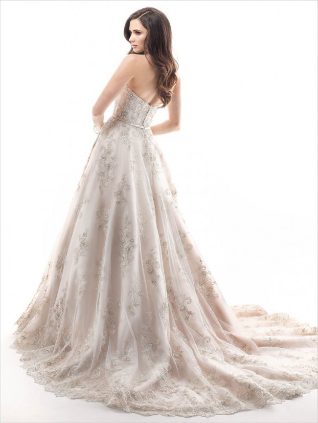 bridesmaid and groomsmen outfits