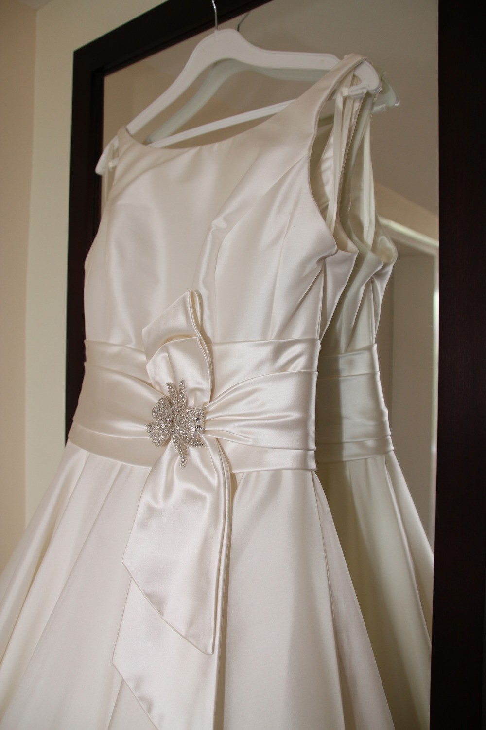 Sassi Holford Beatrice Second Hand Wedding Dress Save 59 Stillwhite