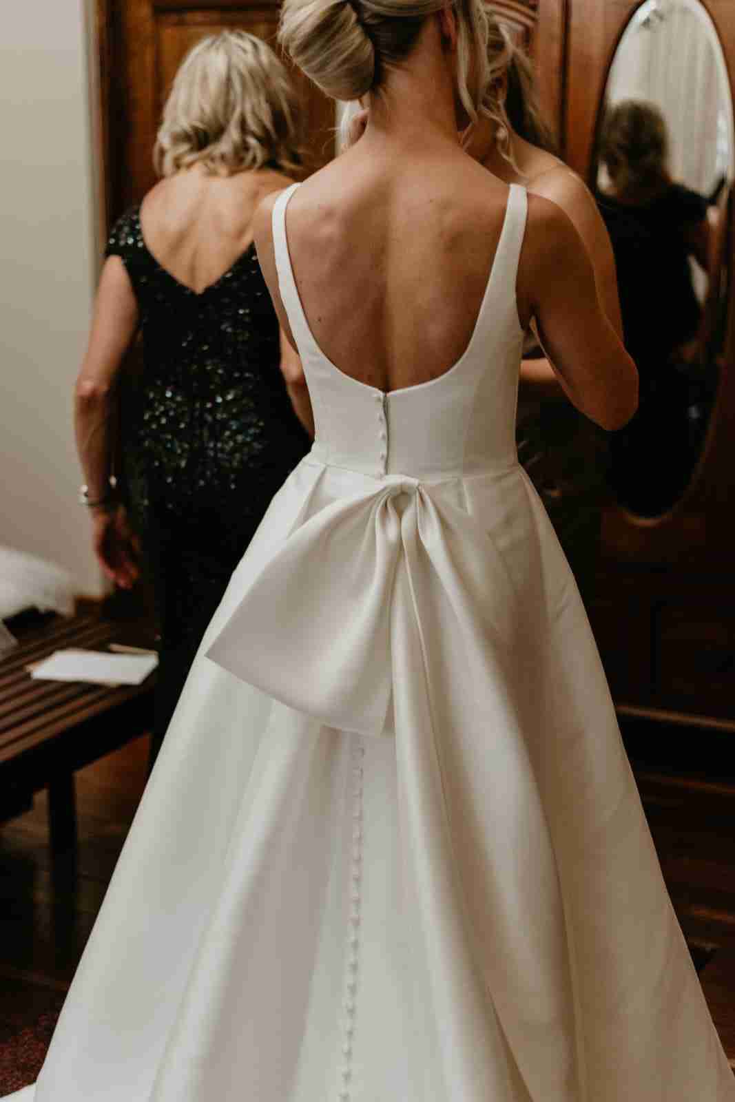 Classic Square Neckline Wedding Dress with Detachable Bow - Stella