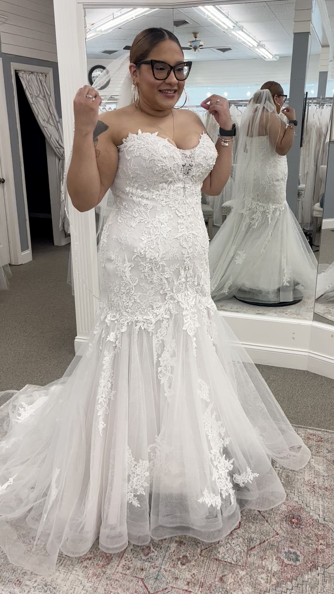 Maggie Sottero, Lonnie Lynette