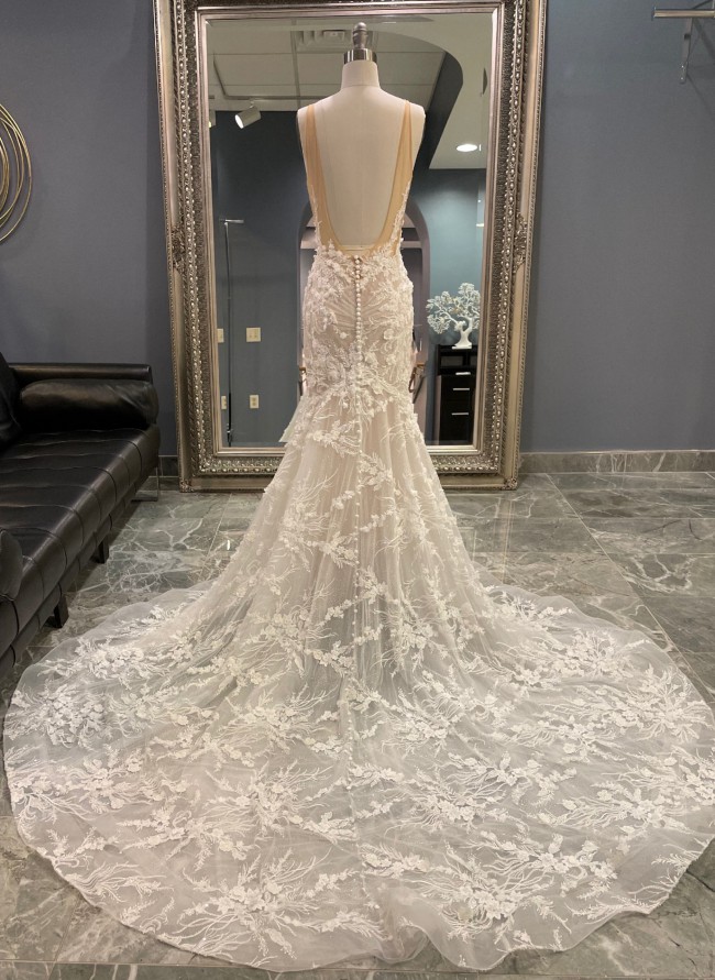 Calla Blanche Sample Wedding Dress Save 50 Stillwhite