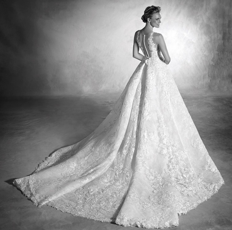 Pronovias Nilay Used Wedding Dress Save 54% - Stillwhite
