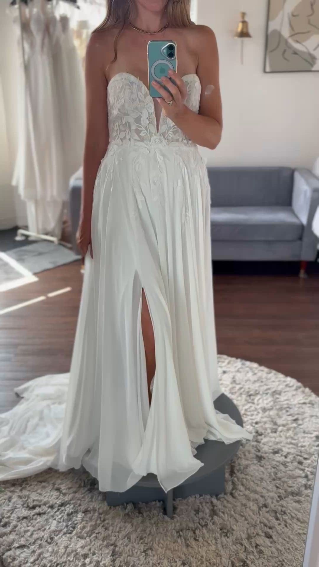 Luna Novias, Talys