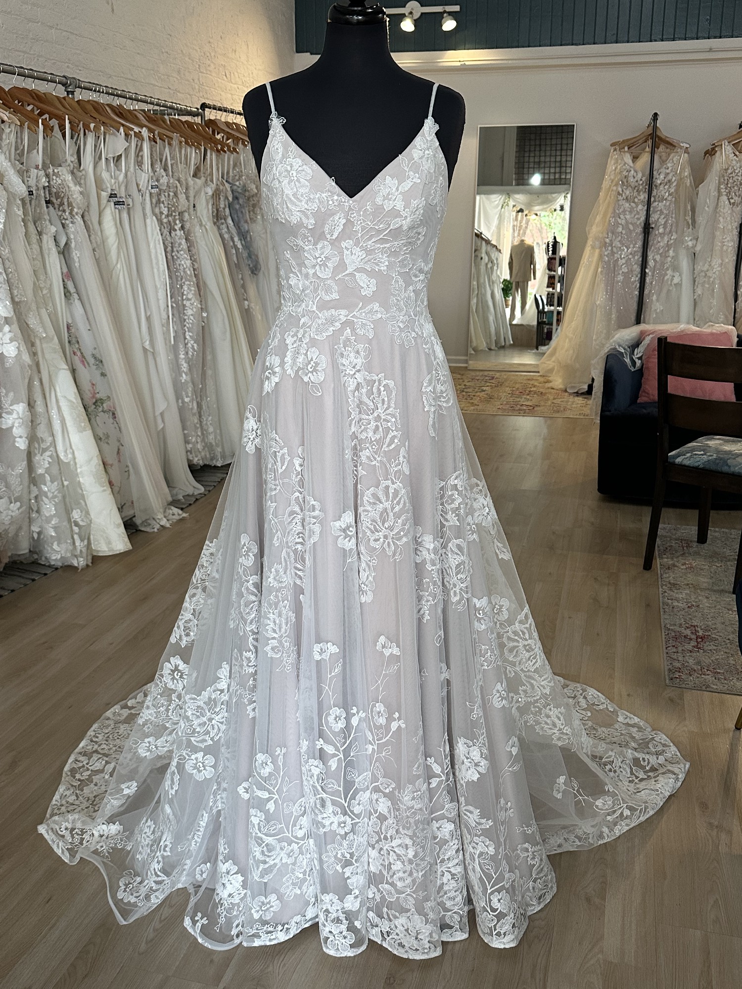 Madi Lane, Carina New Wedding Dress Save 58% - Stillwhite