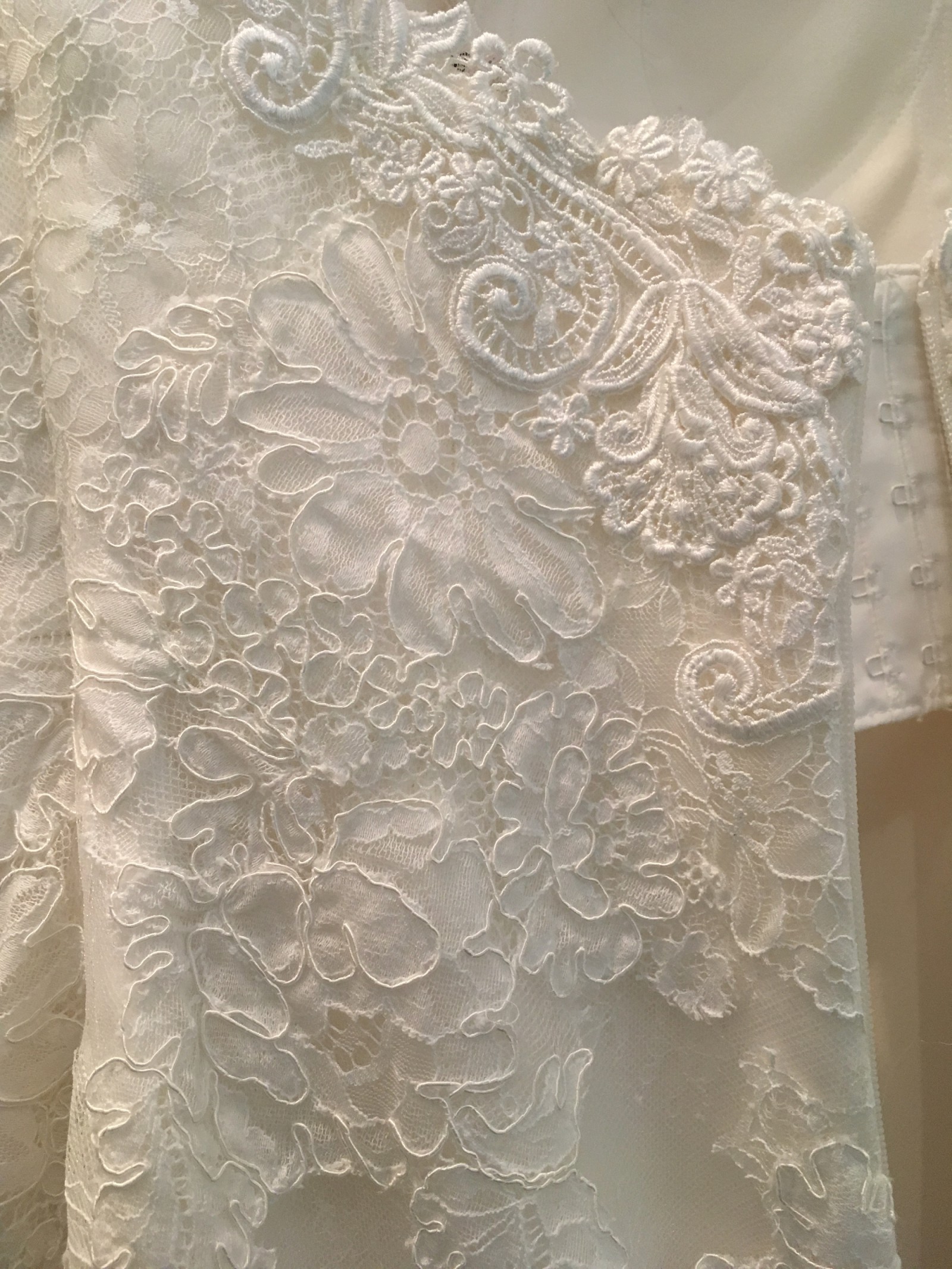 Enzoani Maya New Wedding Dress Save 69% - Stillwhite