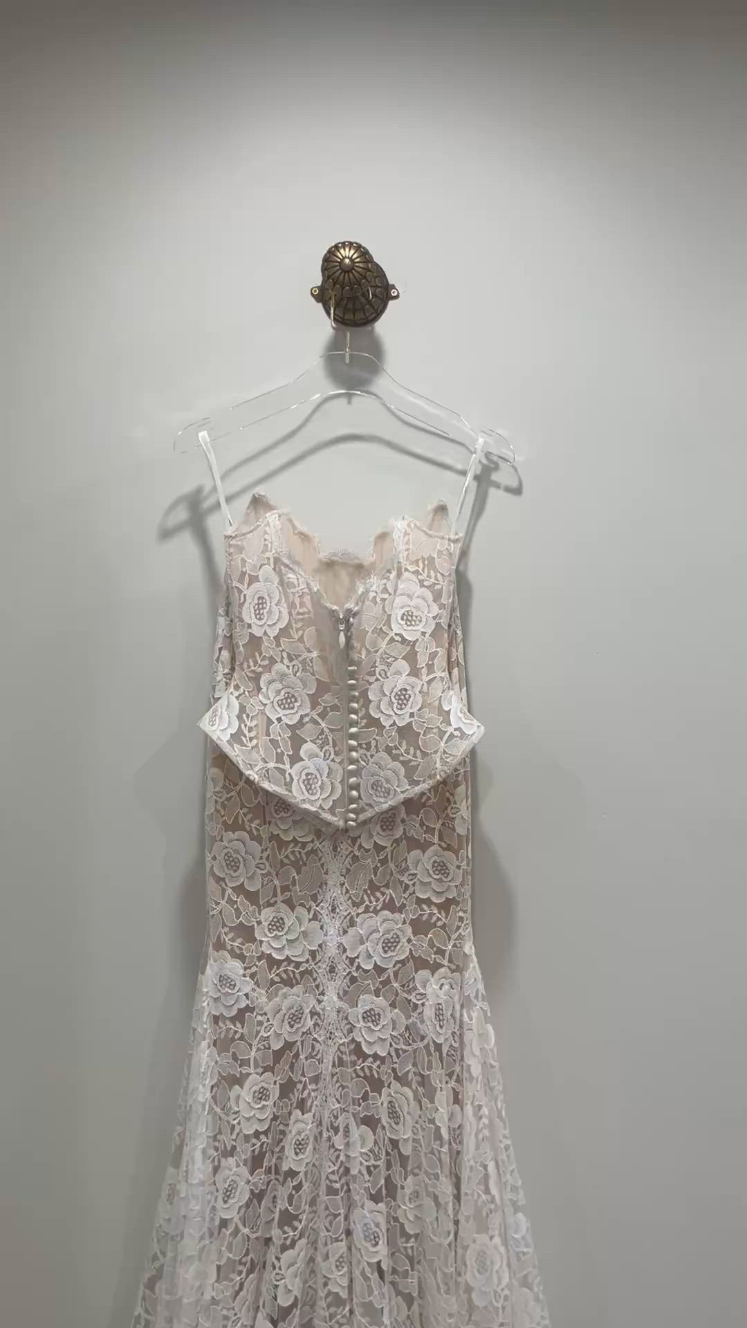 Galia Lahav, Finesse
