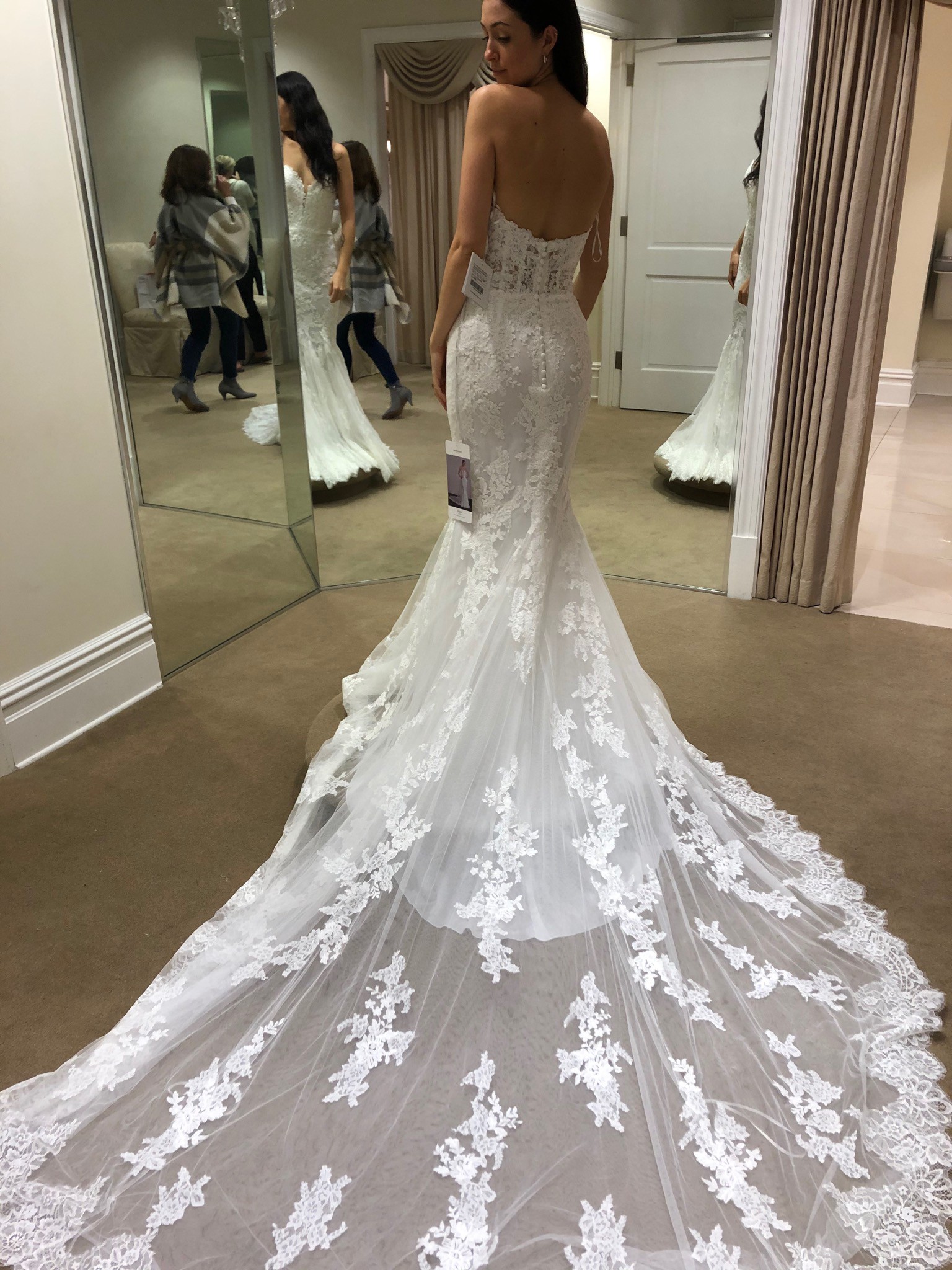 Pronovias Ermin New Wedding Dress Save 30% - Stillwhite