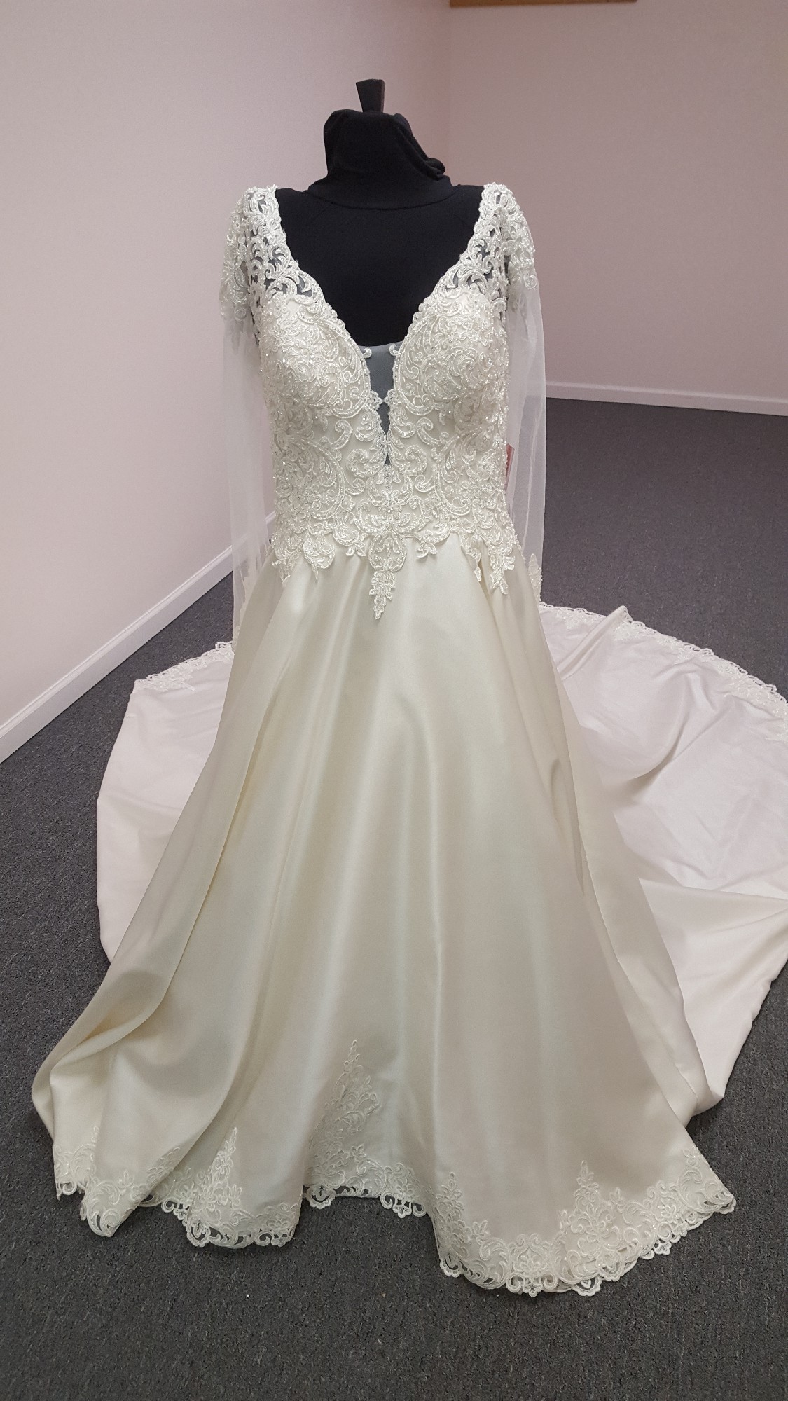 Morilee, #2082L "Reina" Sample Wedding Dress Save 45% - Stillwhite