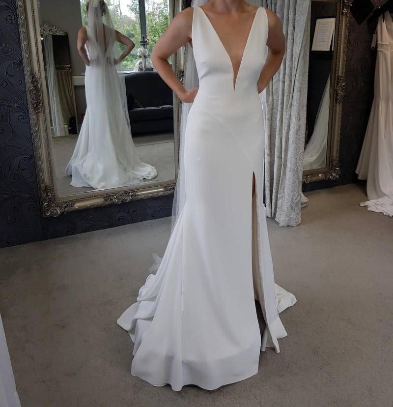 Pronovias Blue Moon Sample Wedding ...