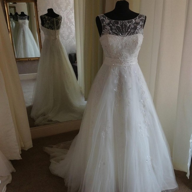 Romantica Of Devon Claudia 2014 Design Used Wedding Dress On