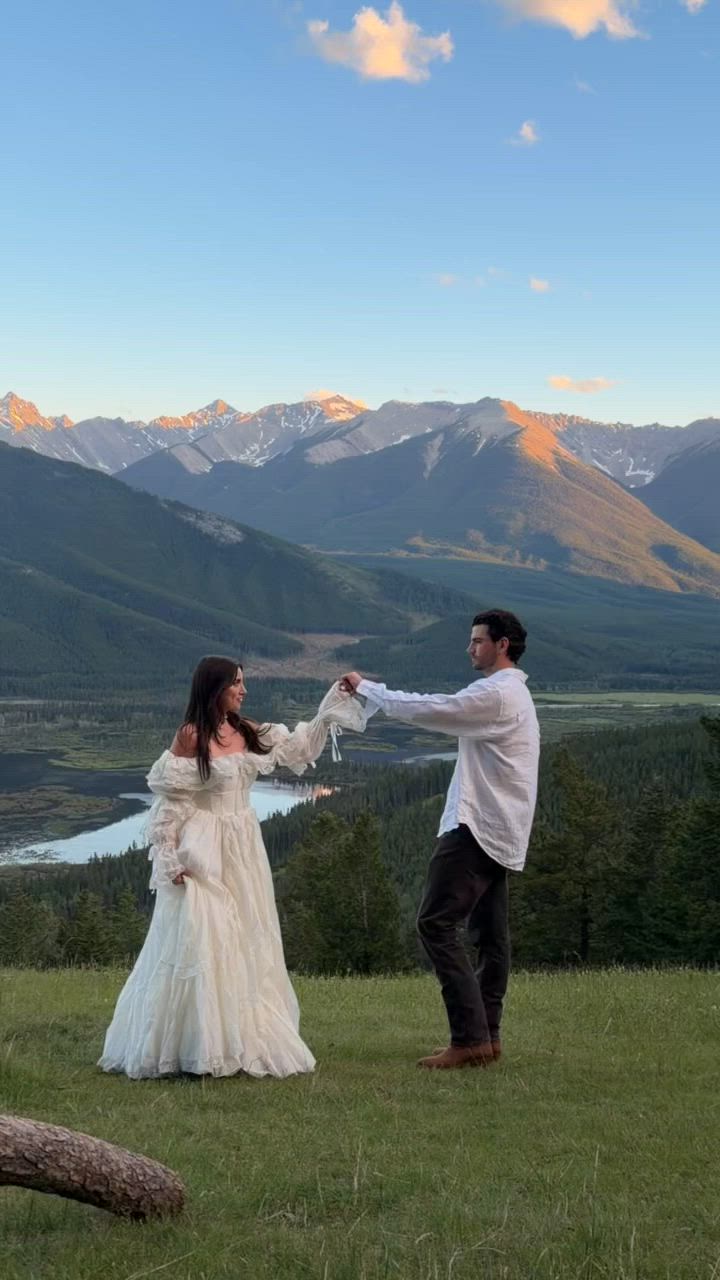Selkie, Ivory waltz gown
