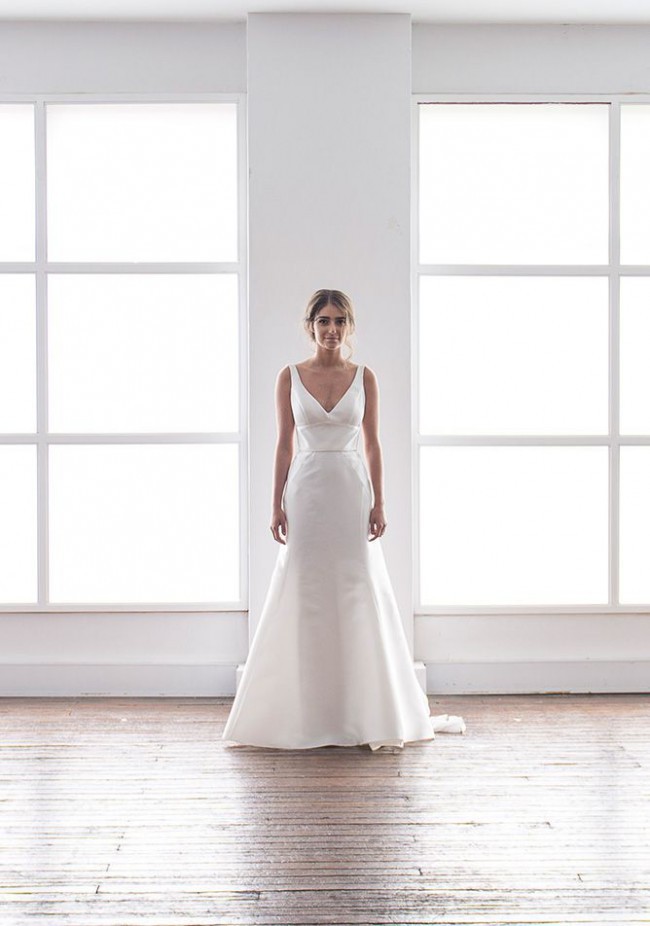 Karen Willis Holmes Leonie Alexia gown  Used Wedding  Dress  