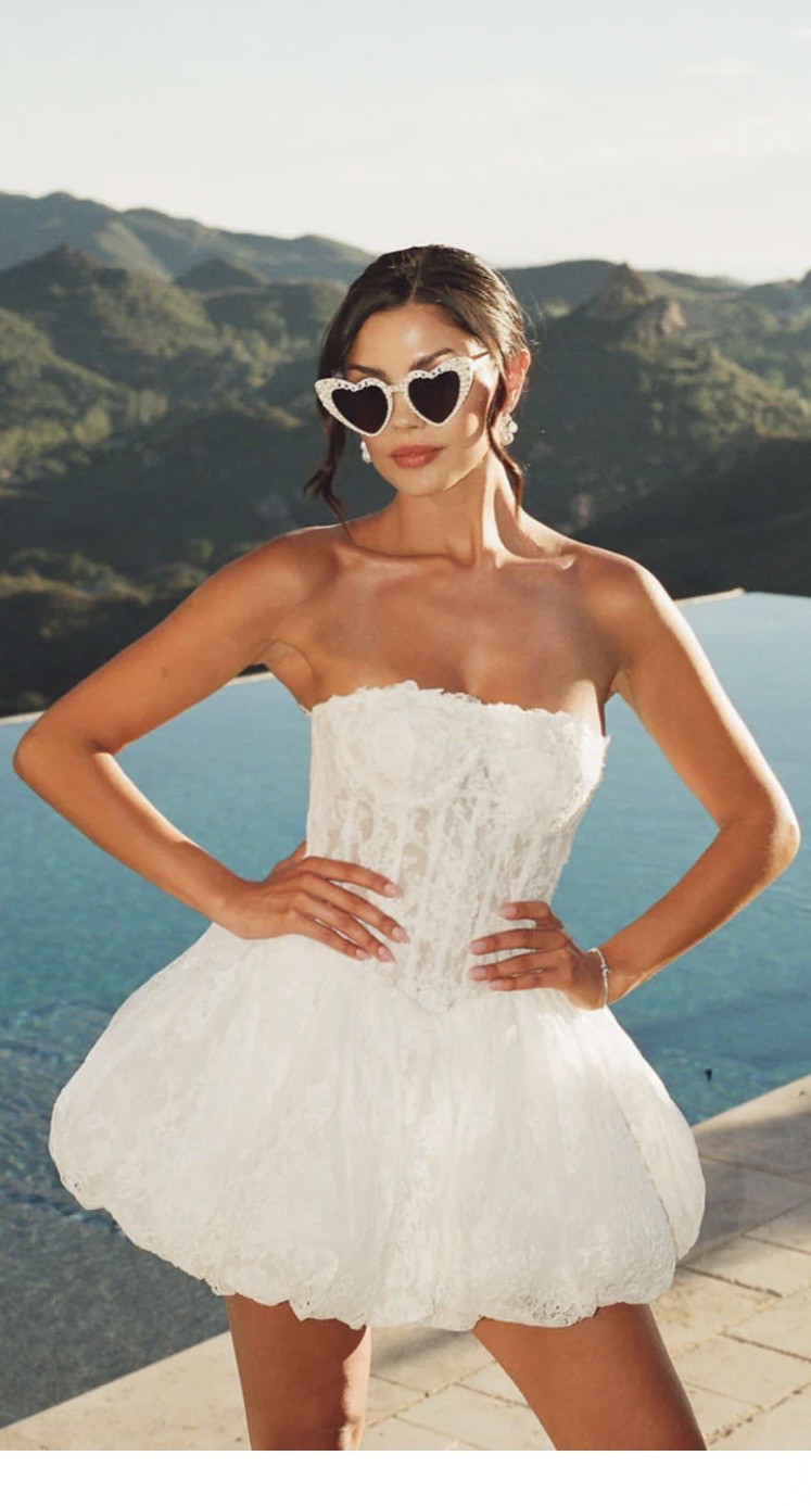 Untamed Petals, Juliette New Wedding Dress Save 18% - Stillwhite